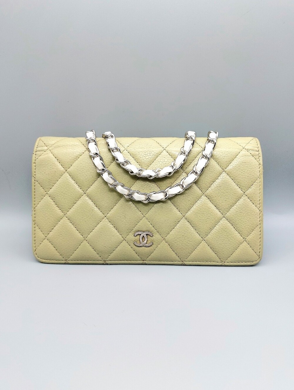 🌺CHANEL Khaki Quilted Leather Wallet🌺